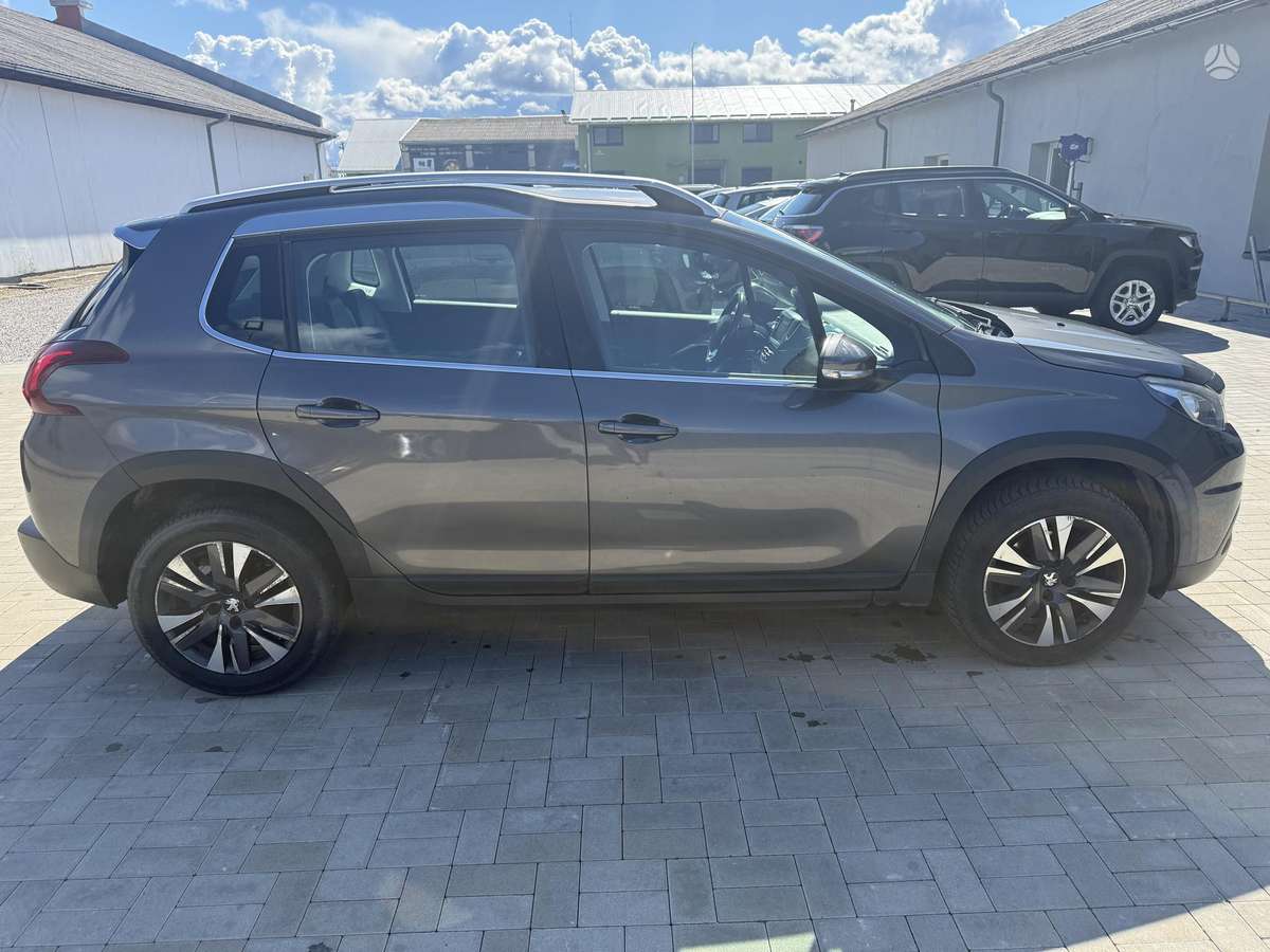 Peugeot 2008 - 4