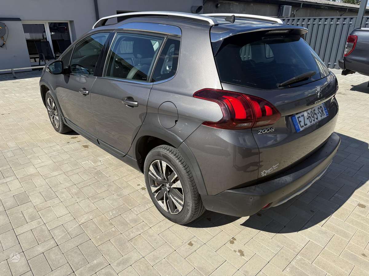 Peugeot 2008 - 7