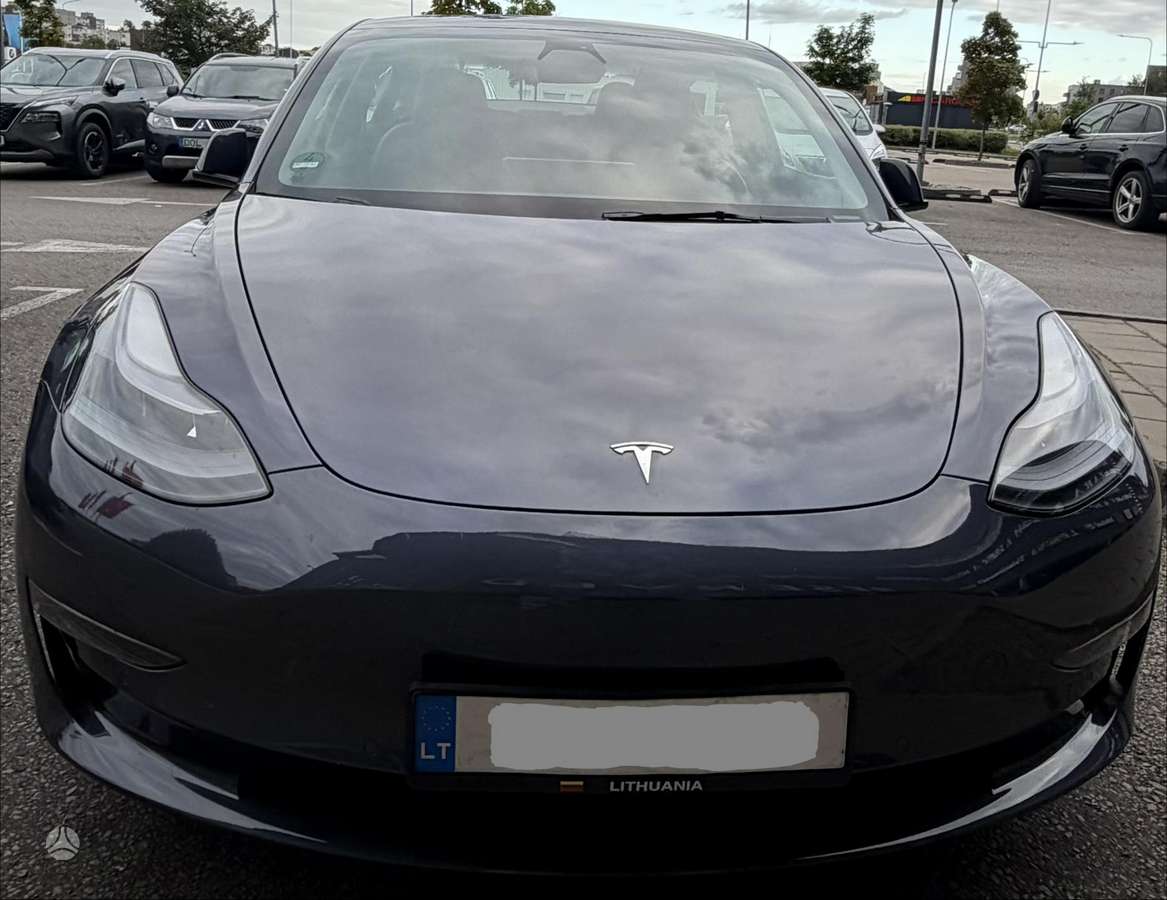 Tesla Model 3, 75 kWh, saloon / sedan