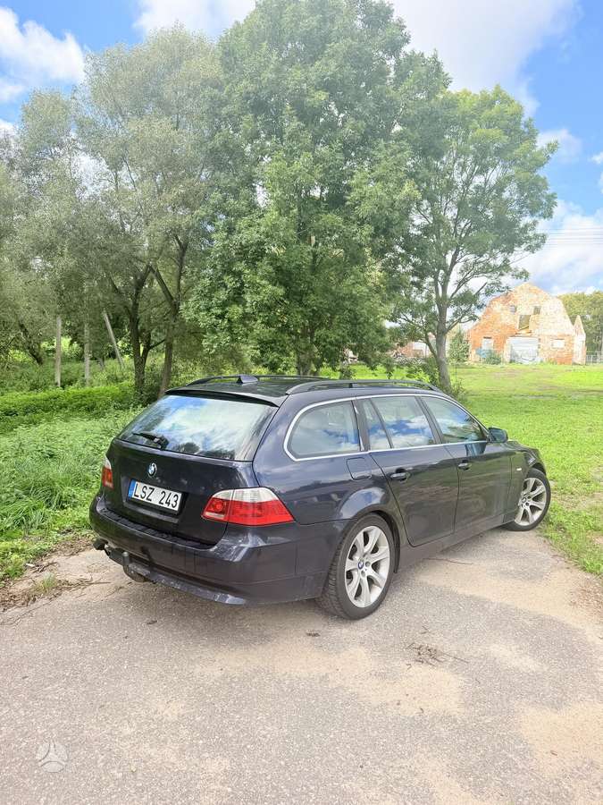 BMW 525, 2.5 l., Универсал