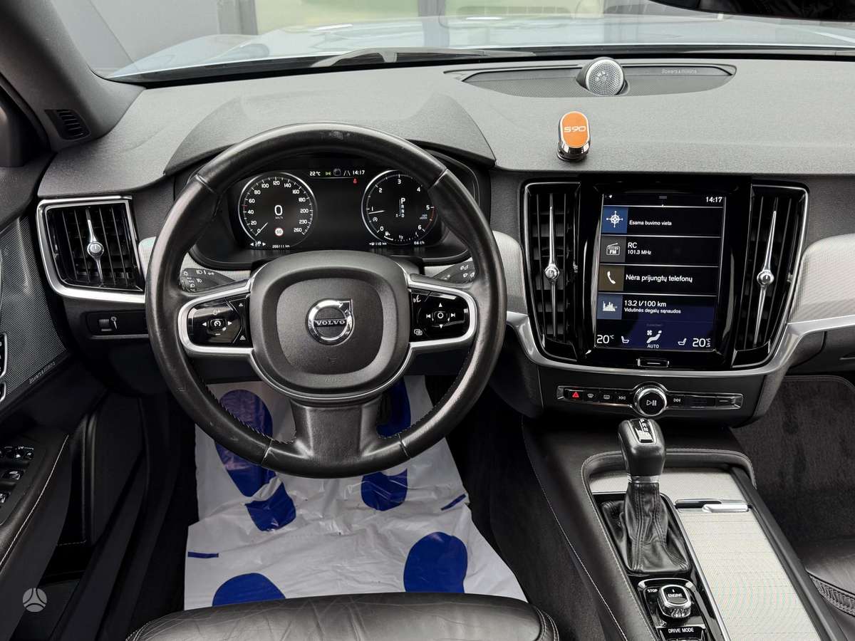 Volvo S90, 2.0 l., Седан