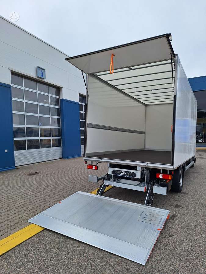 Iveco Daily, box trucks / box vans