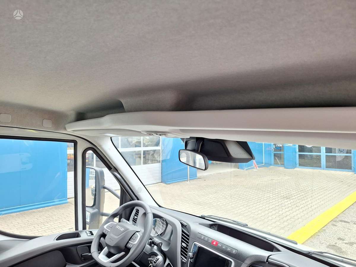 Iveco Daily, box trucks / box vans