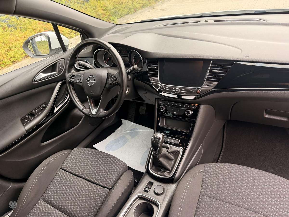 Opel Astra, 1.4 l., hatchback