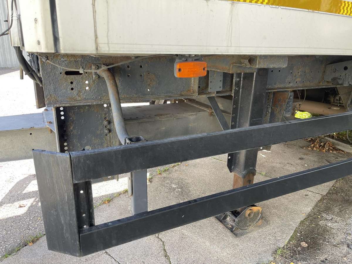 Schmitz ZK018, refrigerated