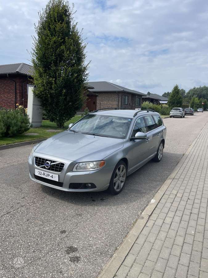Volvo V70, 2.0 l., universalas