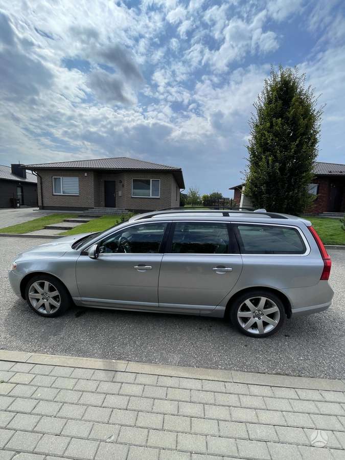 Volvo V70, 2.0 l., Универсал