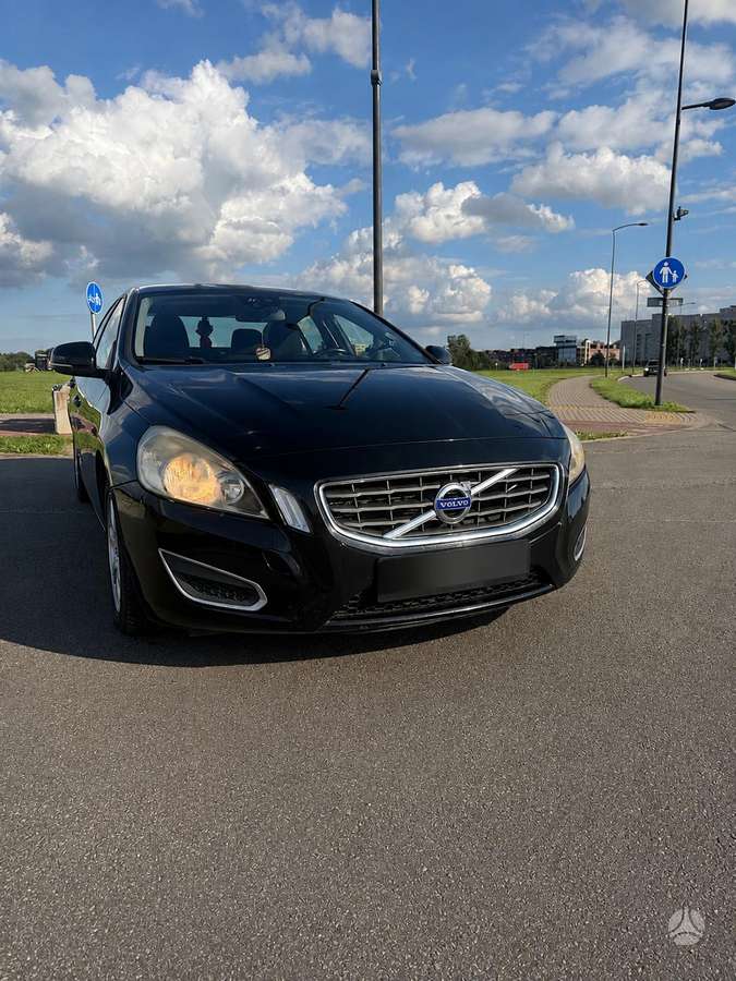 Volvo S60, 2.0 l., Седан