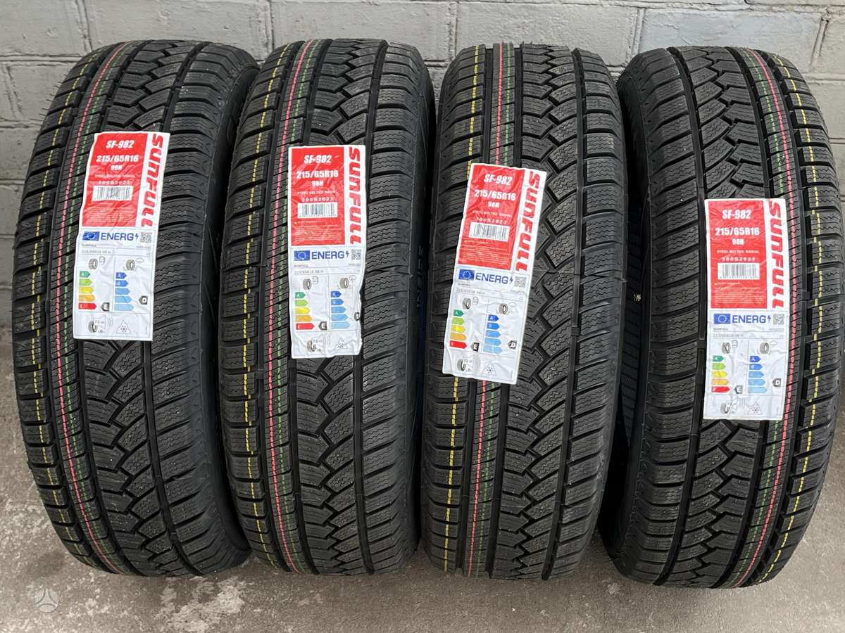 Sunfull SF-982, winter 215/65 R16
