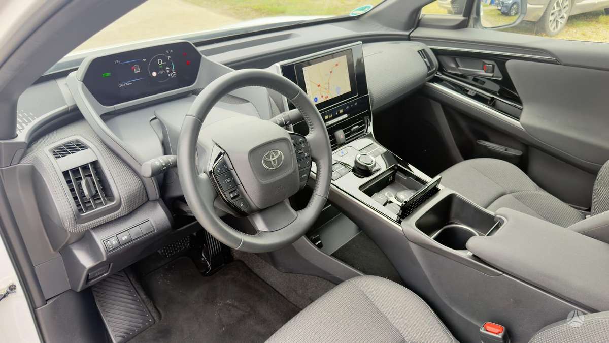 Toyota bZ4X - 9
