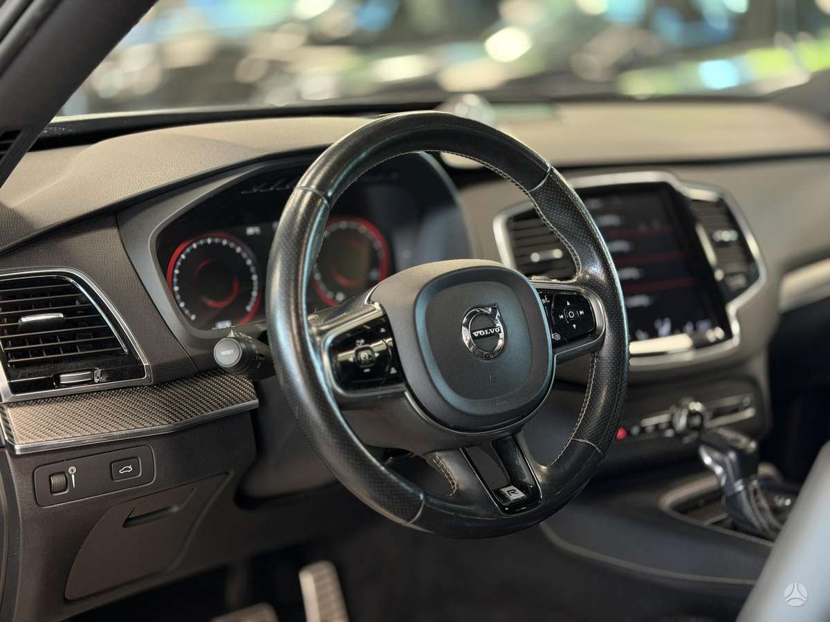 Volvo XC90 - 3
