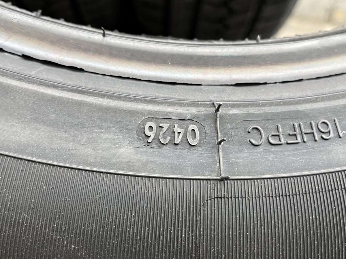 Sunfull SF-982 HiFly, winter 225/50 R17