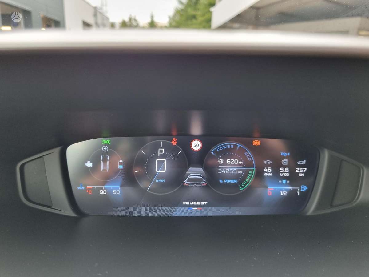 Peugeot 408 - 9