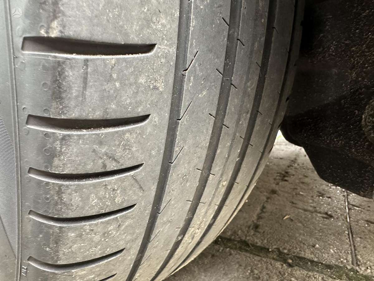 Pirelli Scorpion, summer 255/45 R20