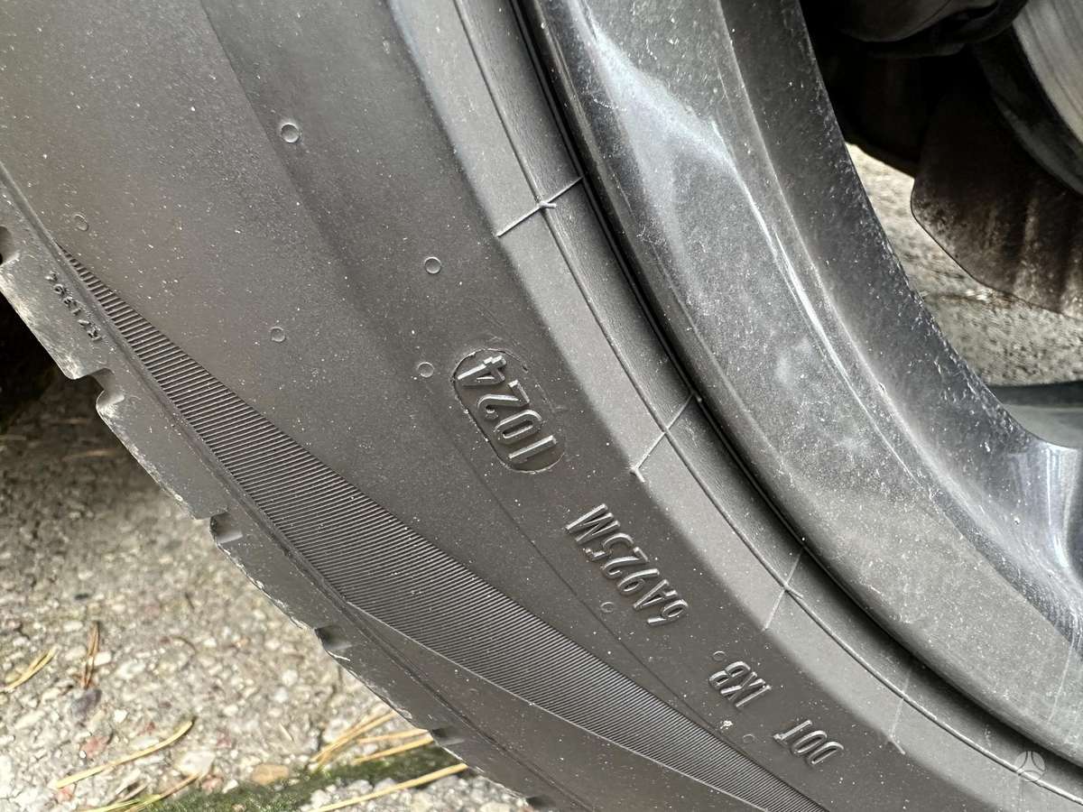 Pirelli Scorpion, summer 255/45 R20