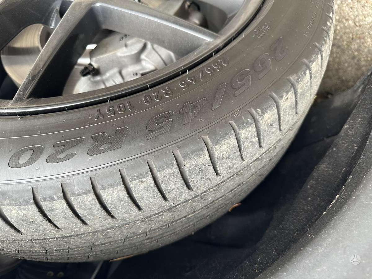 Pirelli Scorpion, summer 255/45 R20
