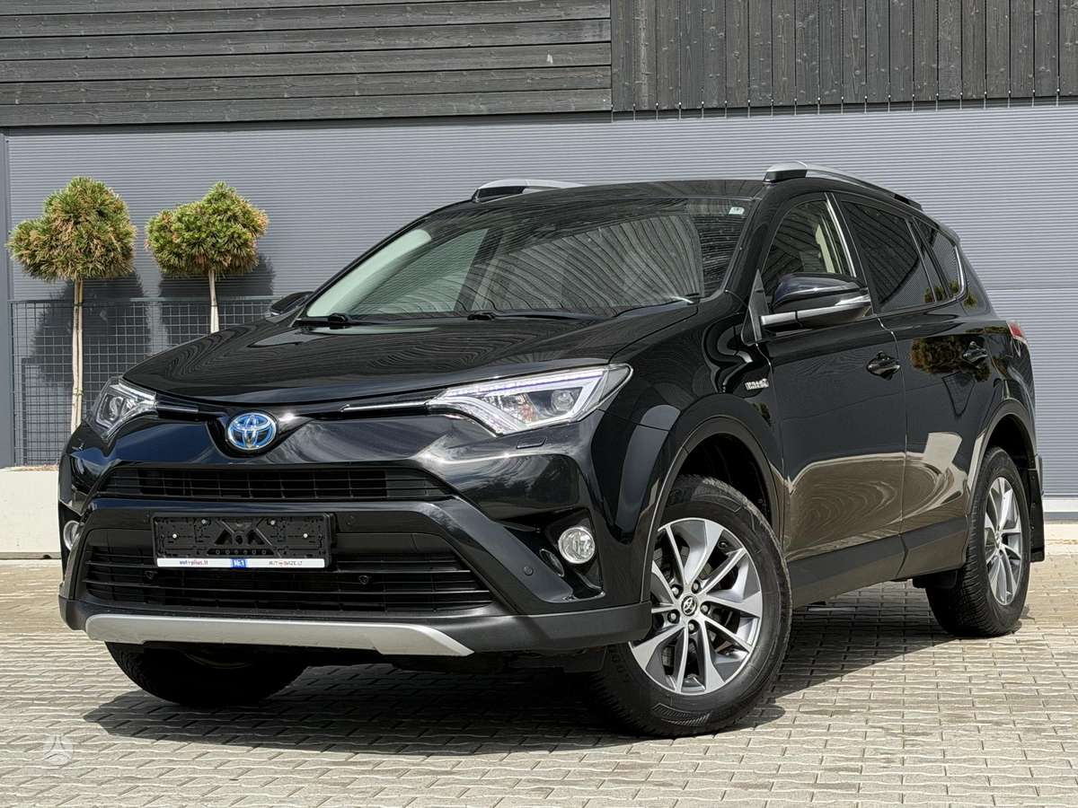 Toyota RAV4 - 1