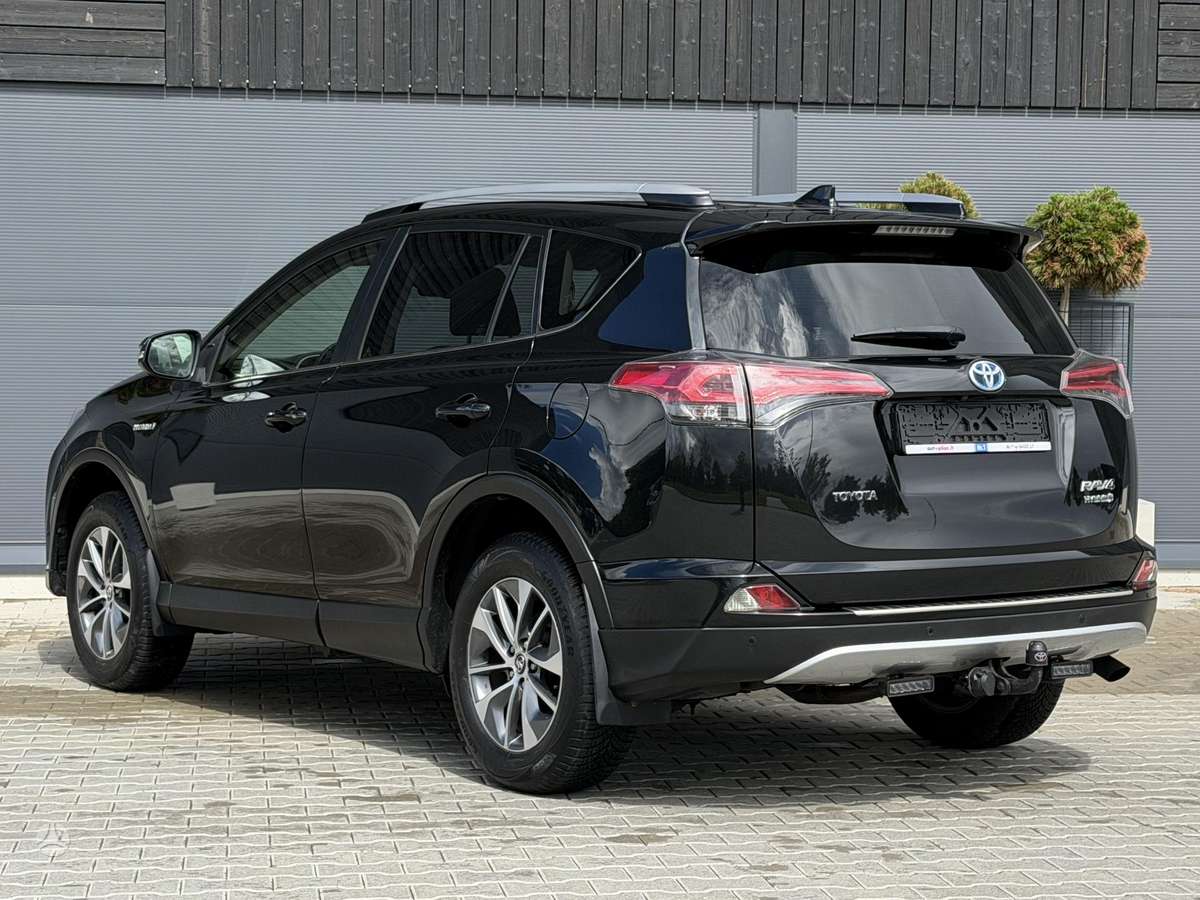 Toyota RAV4 - 4