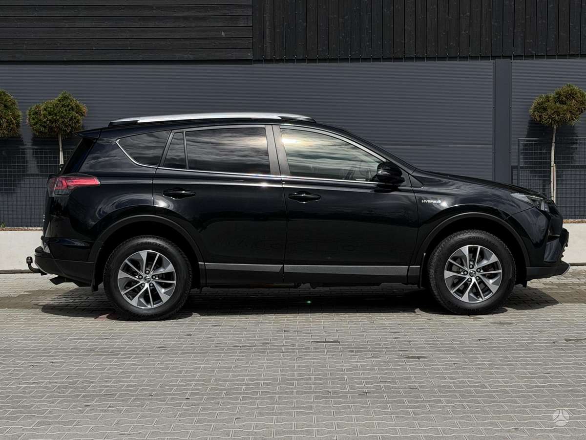 Toyota RAV4 - 7
