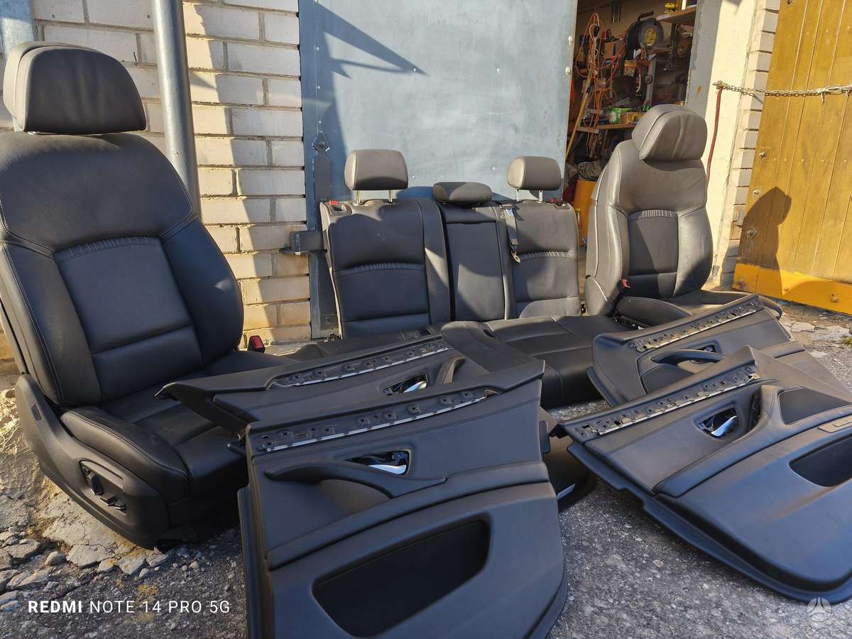 BMW 5 serija детали салона