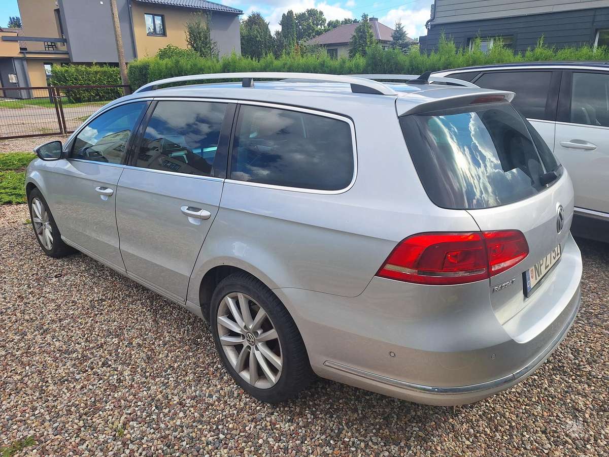 Volkswagen Passat - 5