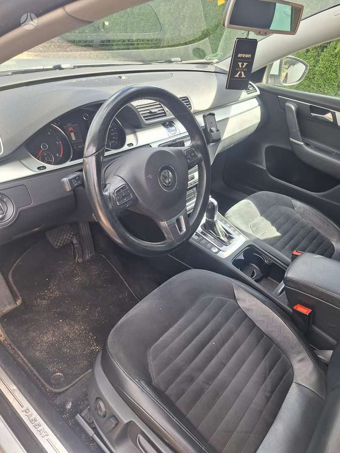Volkswagen Passat - 7