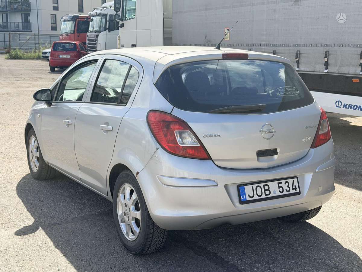 Opel Corsa, 1.3 l., Хэтчбек