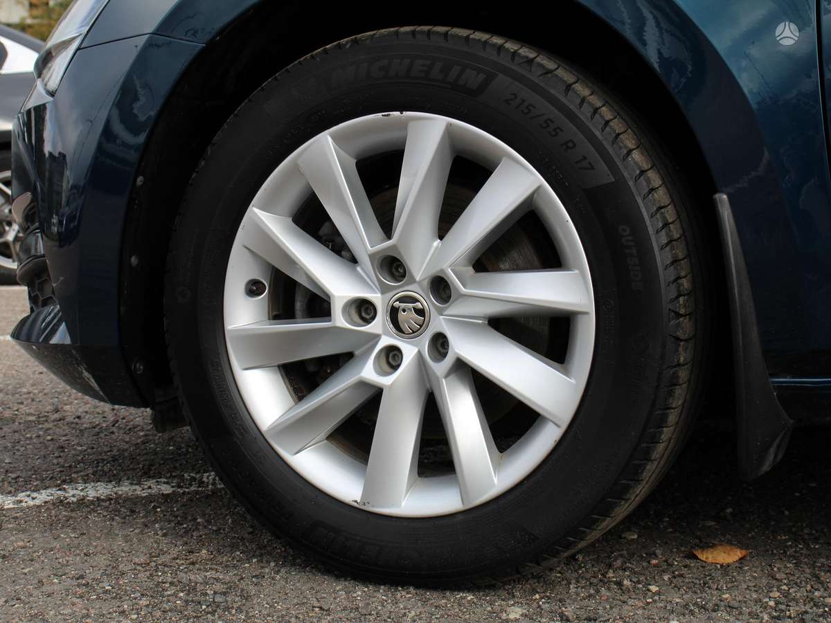 Skoda Superb, 1.5 l., hatchback