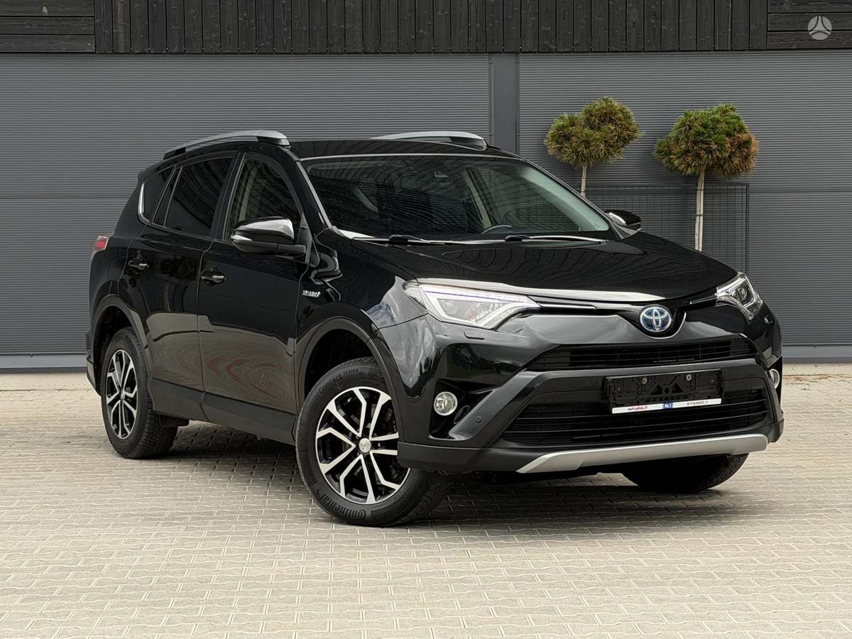 Toyota RAV4 - 1