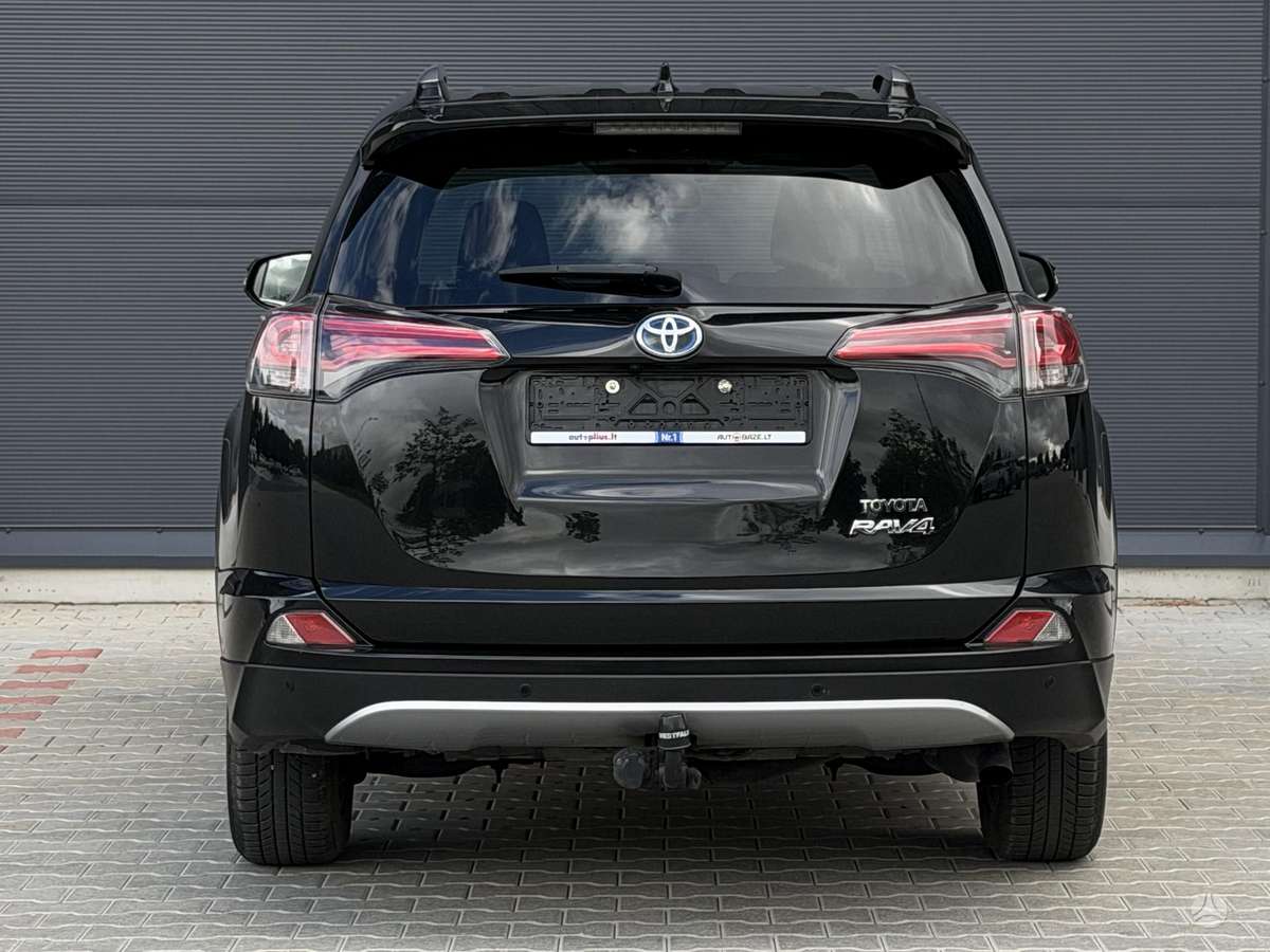 Toyota RAV4 - 6