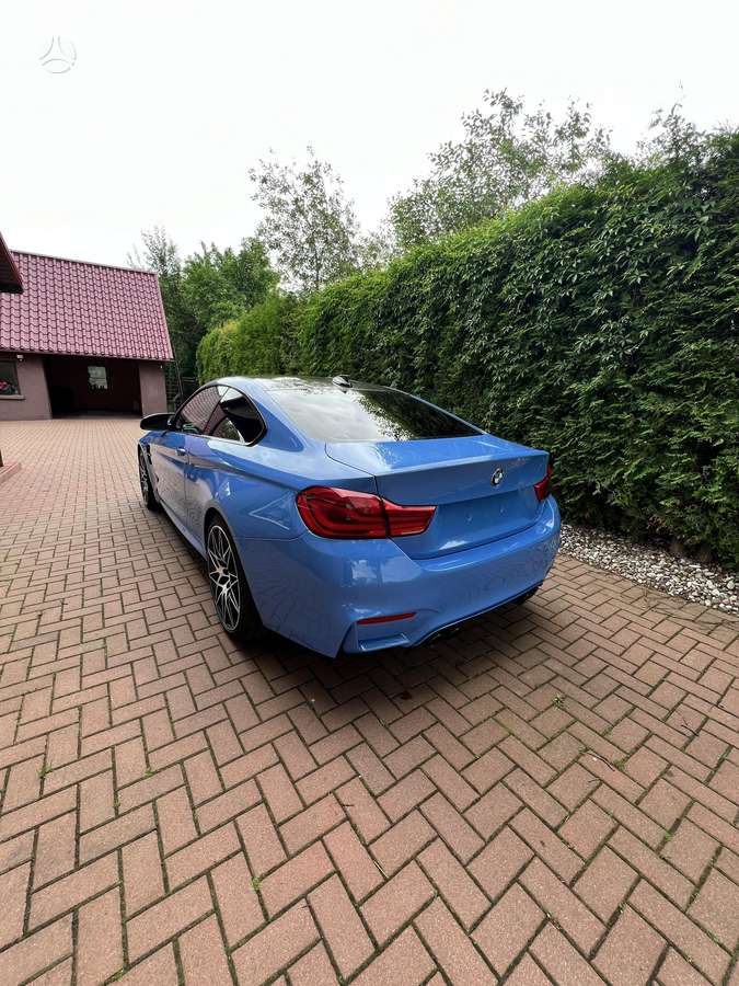 BMW M4, 3.0 l., coupe