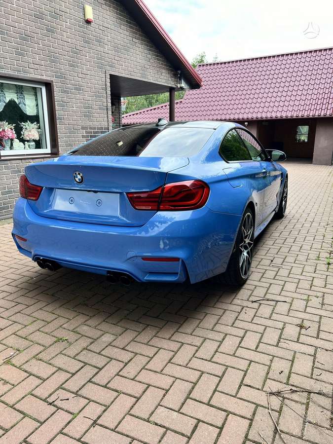BMW M4, 3.0 l., coupe