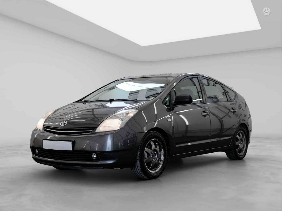 Toyota Prius - 1