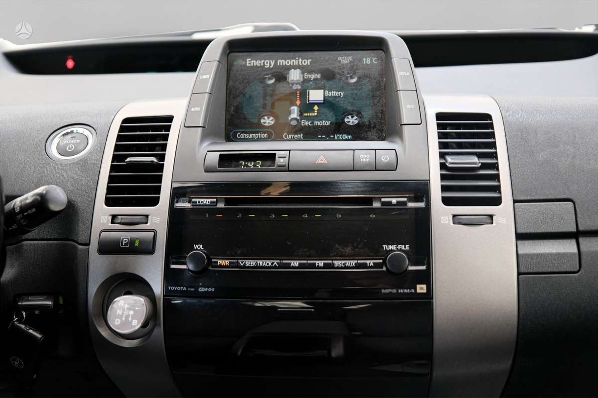 Toyota Prius - 10