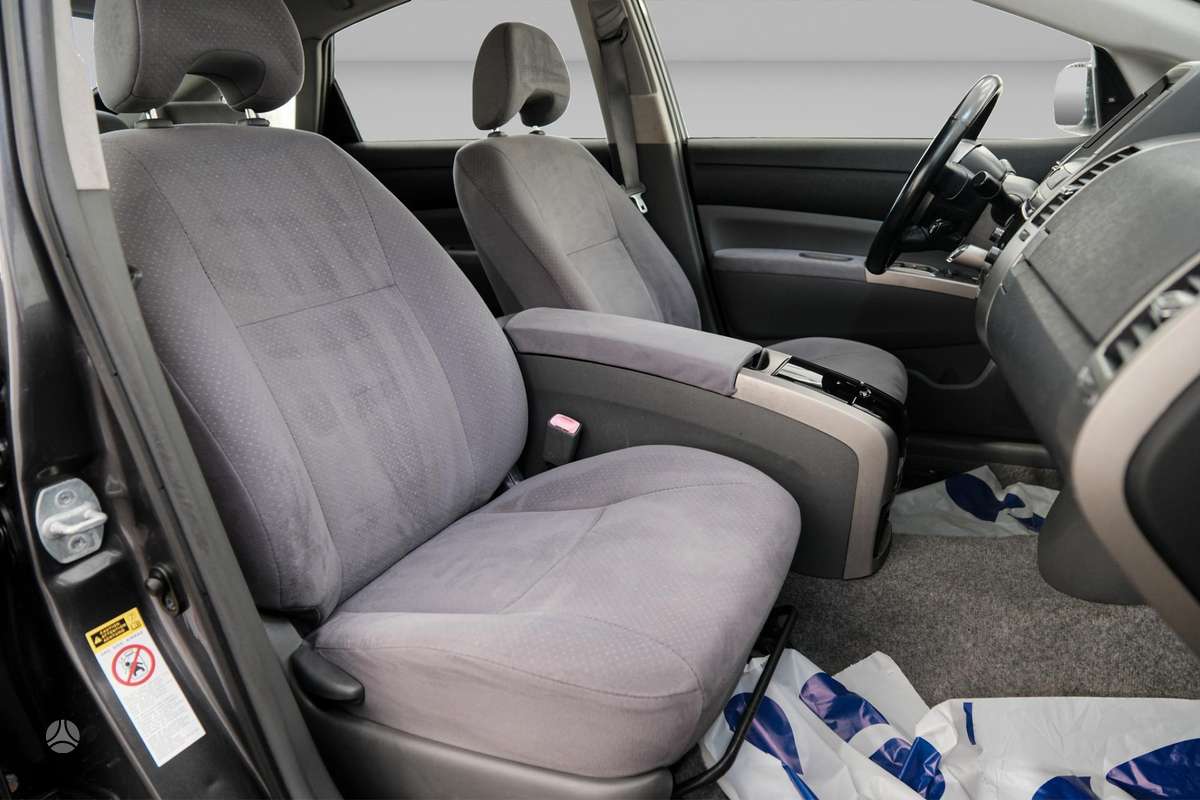 Toyota Prius - 11