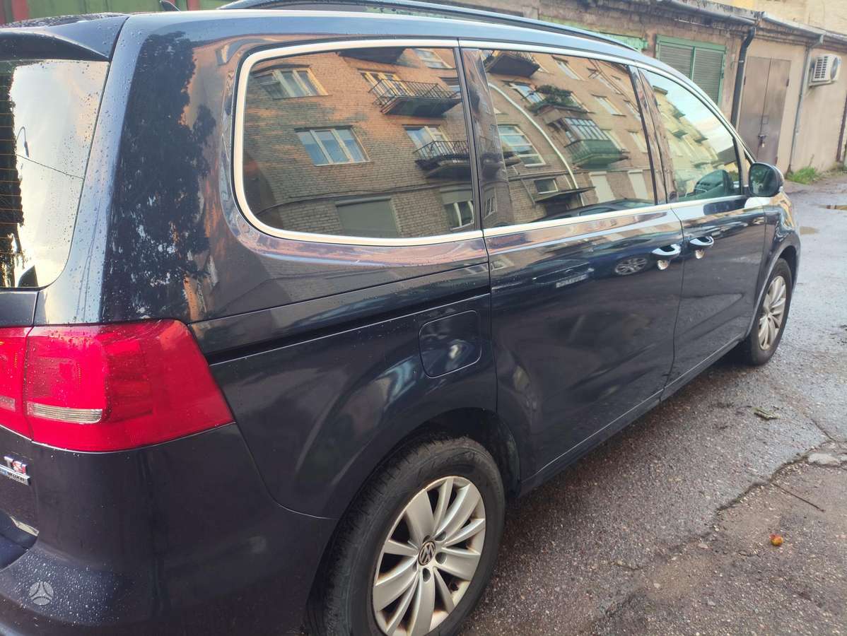 Volkswagen Sharan - 8