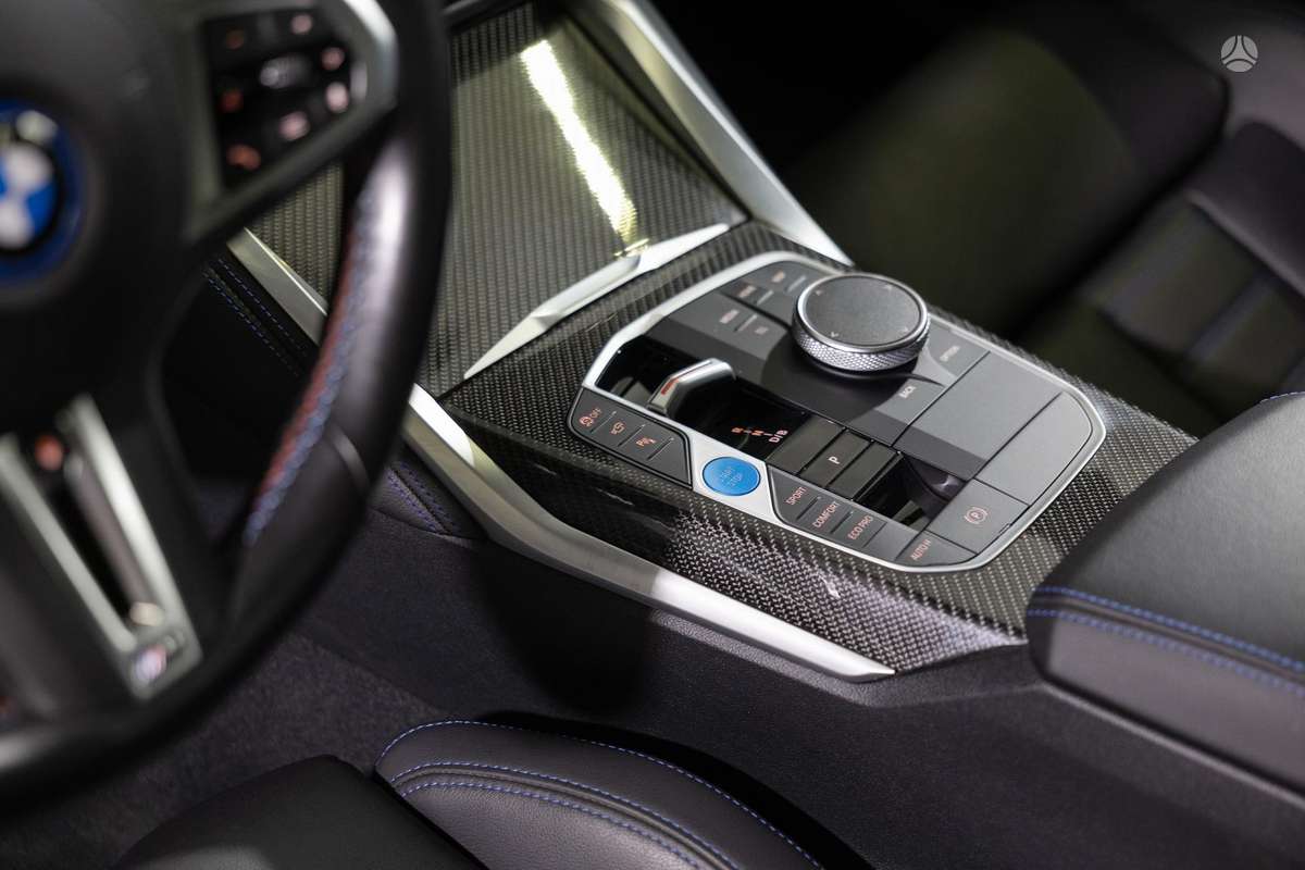 BMW i4, 84 kWh, hatchback