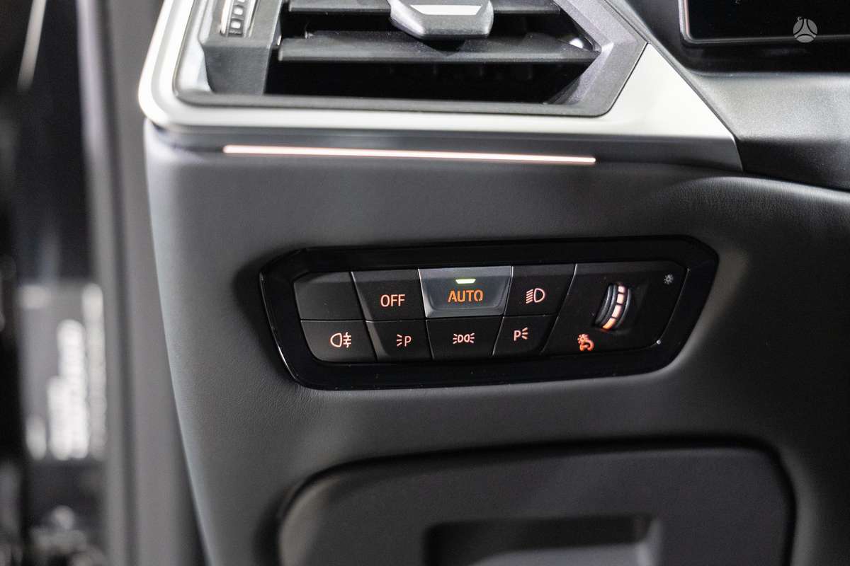 BMW i4, 84 kWh, hatchback