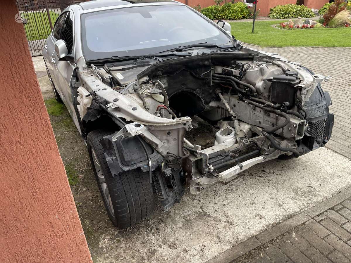 BMW 650, 4.4 l., Купе (coupe)