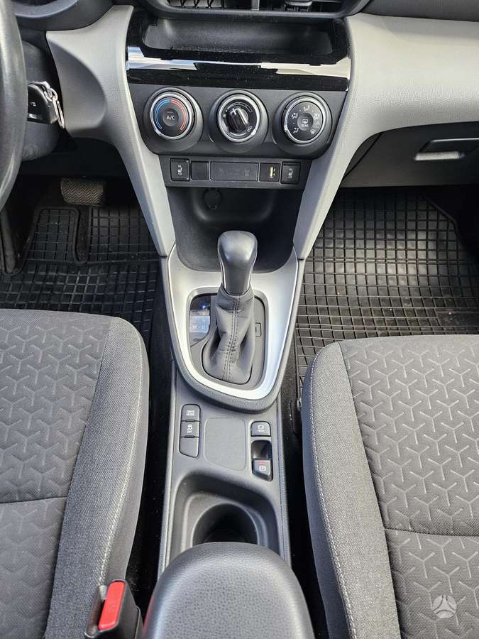 Toyota Yaris Cross - 8
