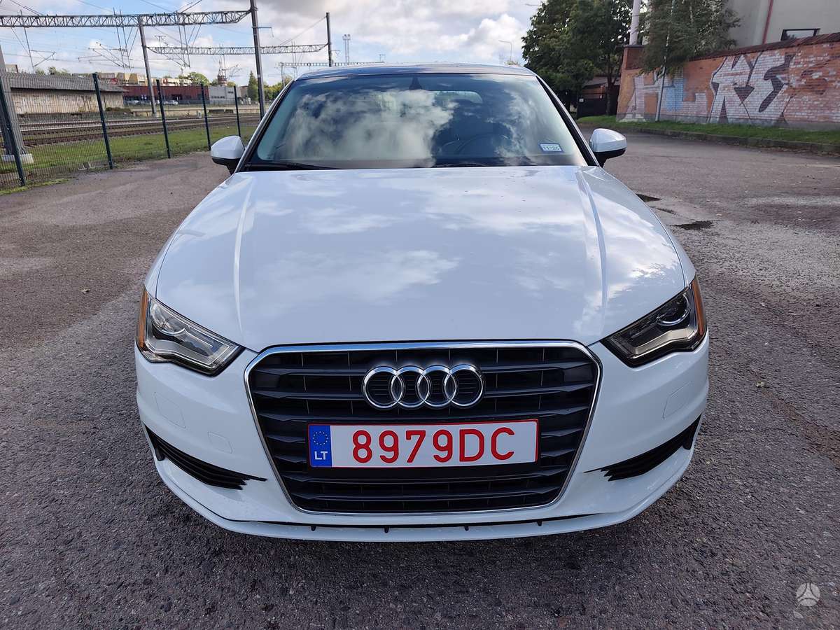 Audi A3, 1.8 l., Седан
