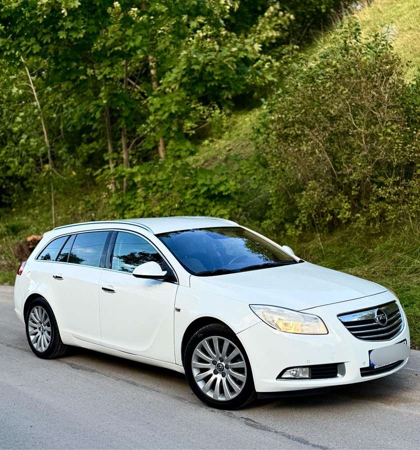 Opel Insignia, 2.0 l., Универсал