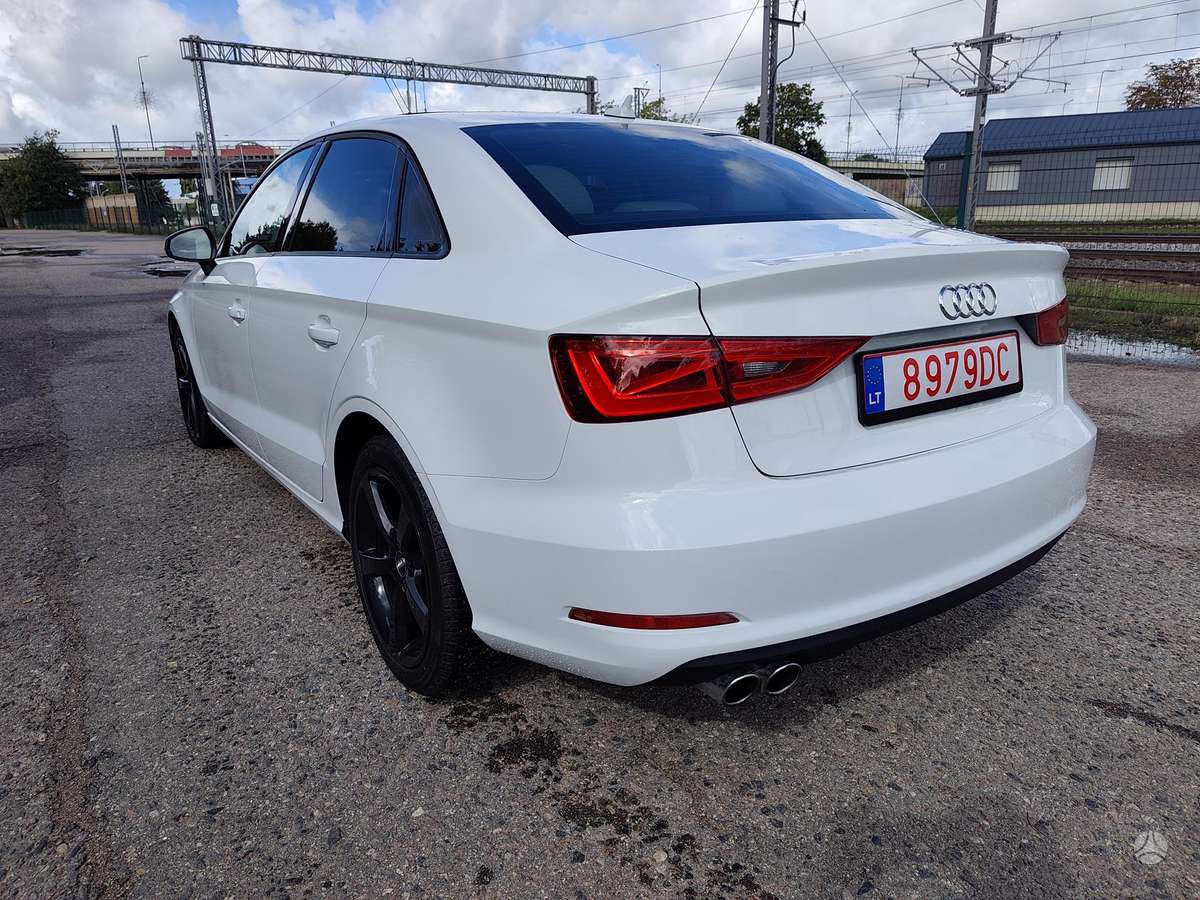 Audi A3, 1.8 l., Седан