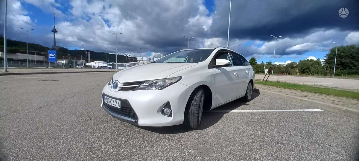 Toyota Auris - 2