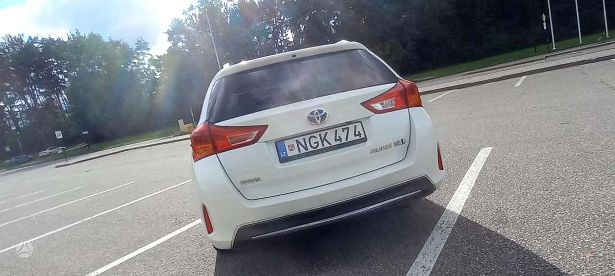 Toyota Auris - 5