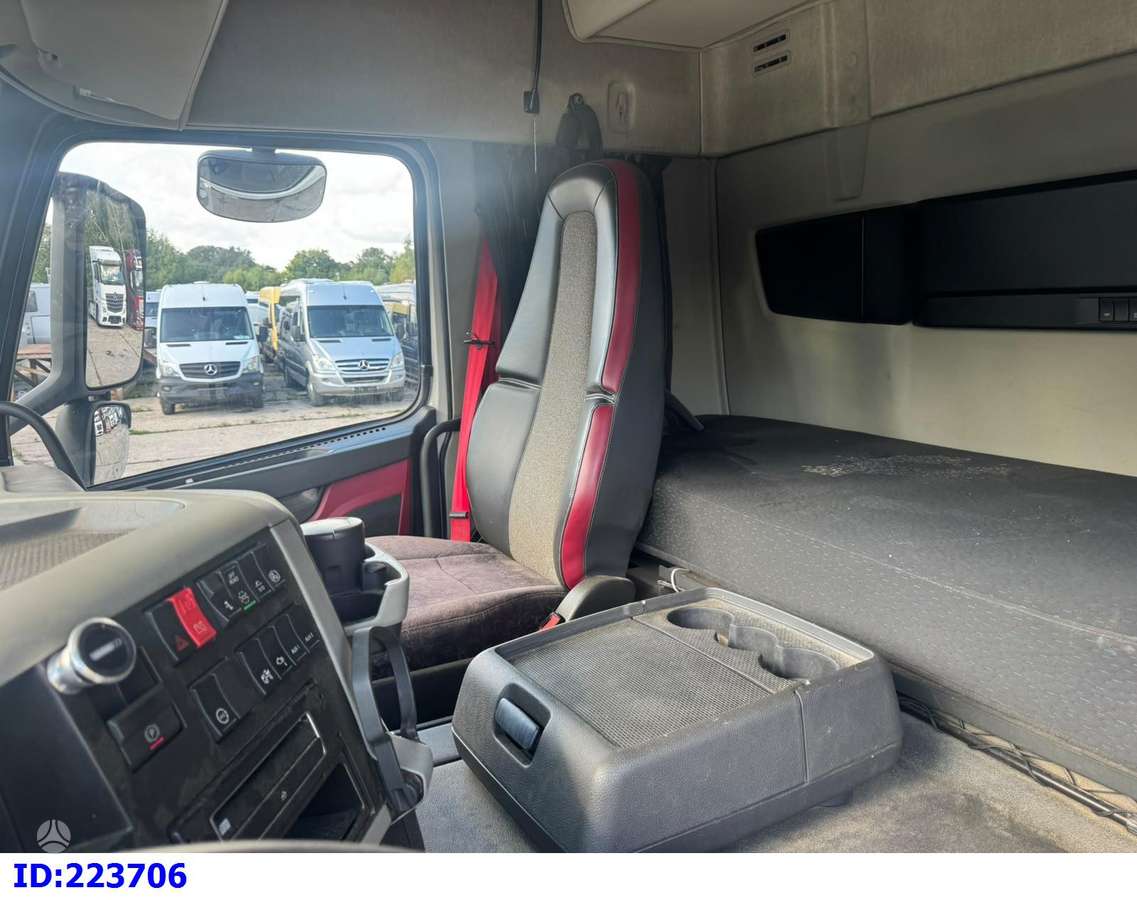 Volvo FM13 500 6x4, single sleeper
