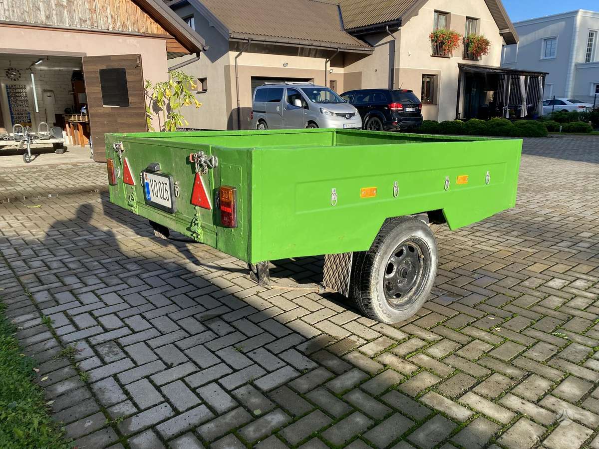 MAZ, automašīnas piekabes