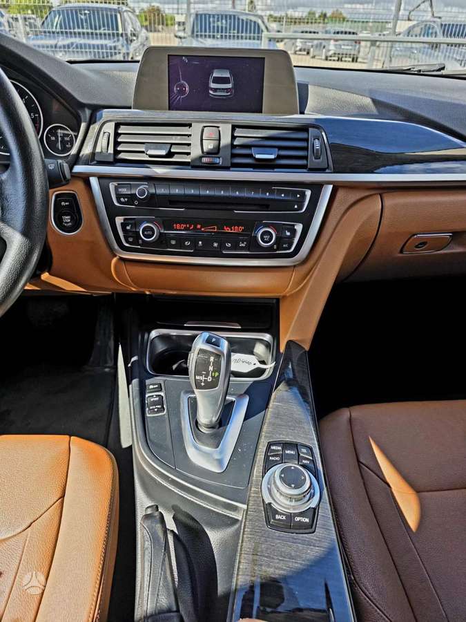 BMW 316, 2.0 l., Седан