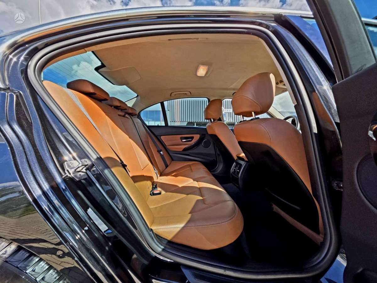 BMW 316, 2.0 l., Седан