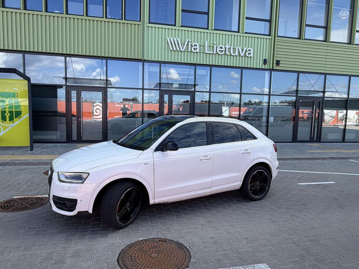 Audi Q3, 2.0 l., Внедорожник / Кроссовер